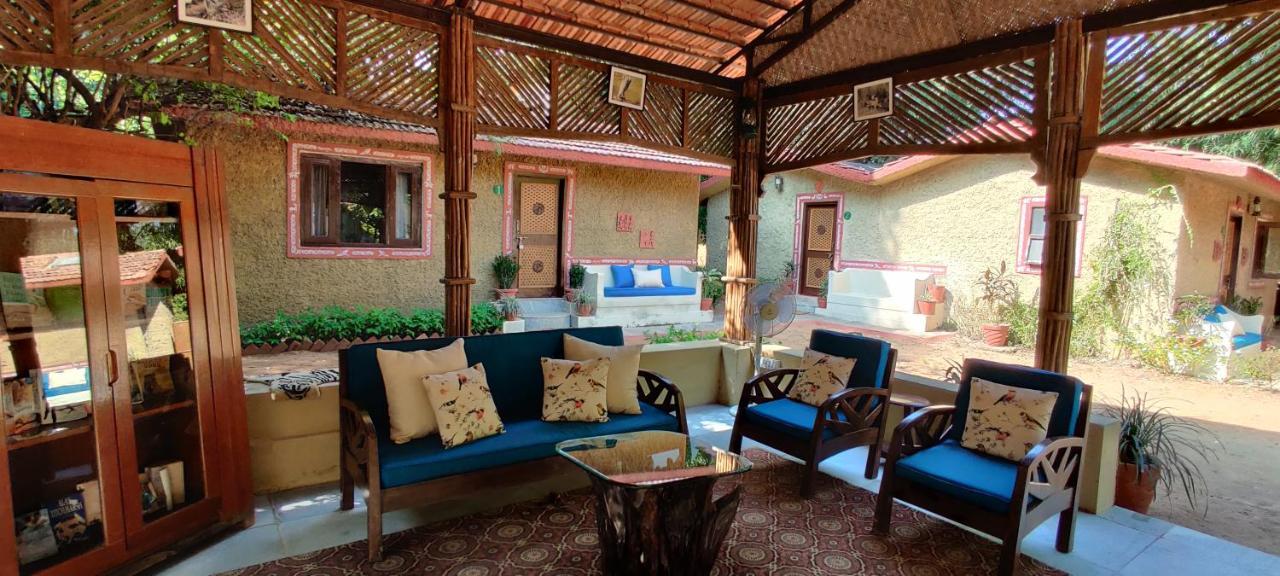 Bandhavgarh Jungle Lodge Tāla Esterno foto