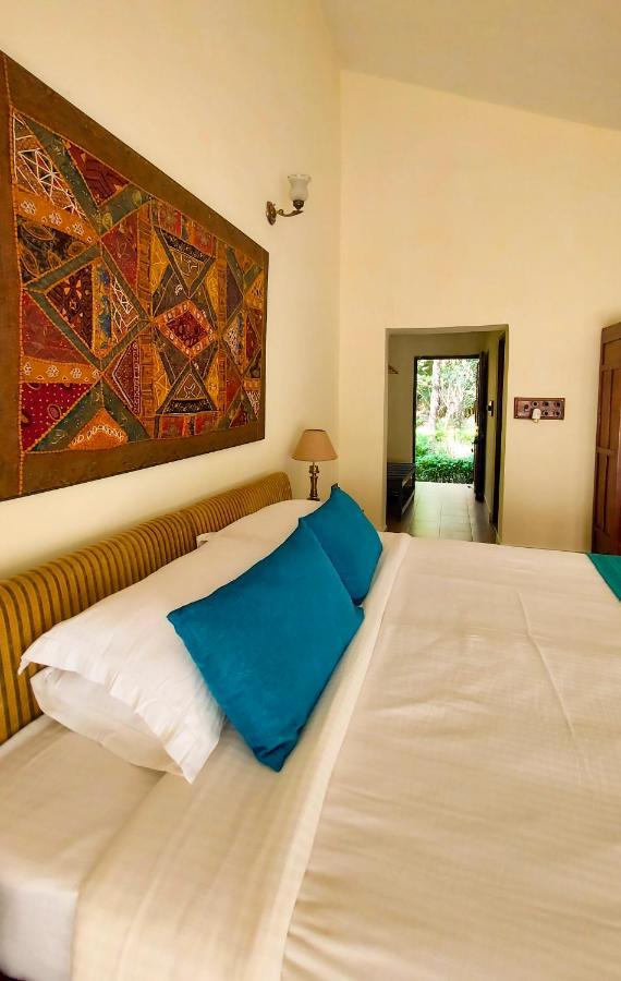 Bandhavgarh Jungle Lodge Tāla Esterno foto