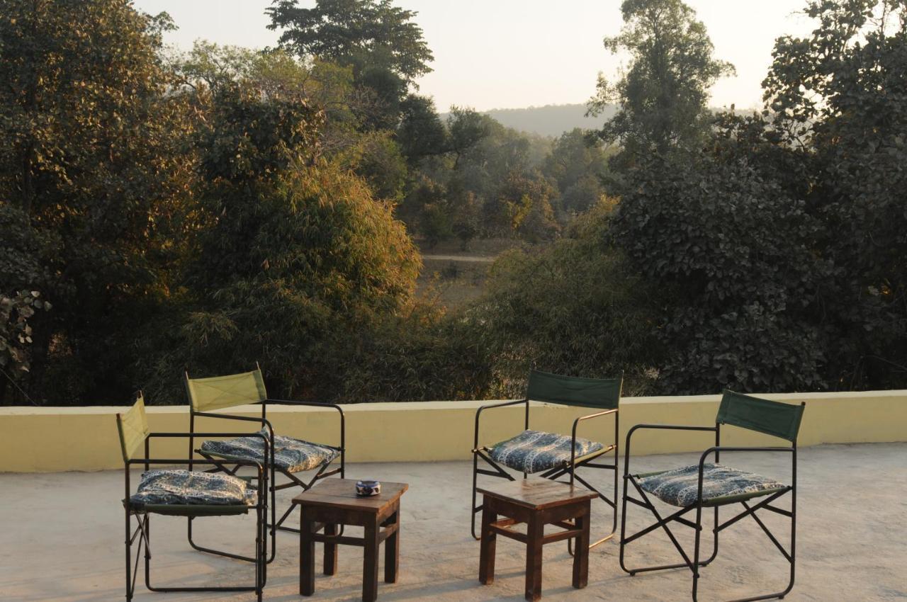Bandhavgarh Jungle Lodge Tāla Esterno foto