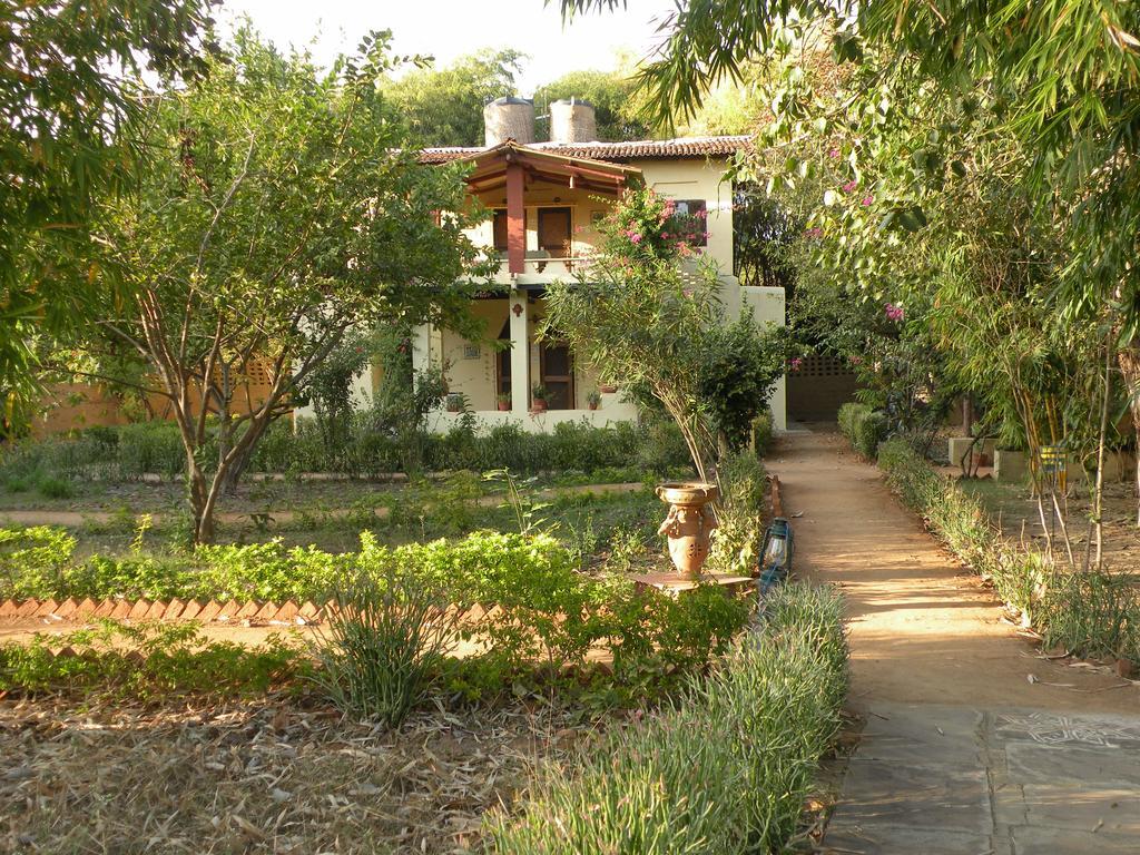 Bandhavgarh Jungle Lodge Tāla Esterno foto