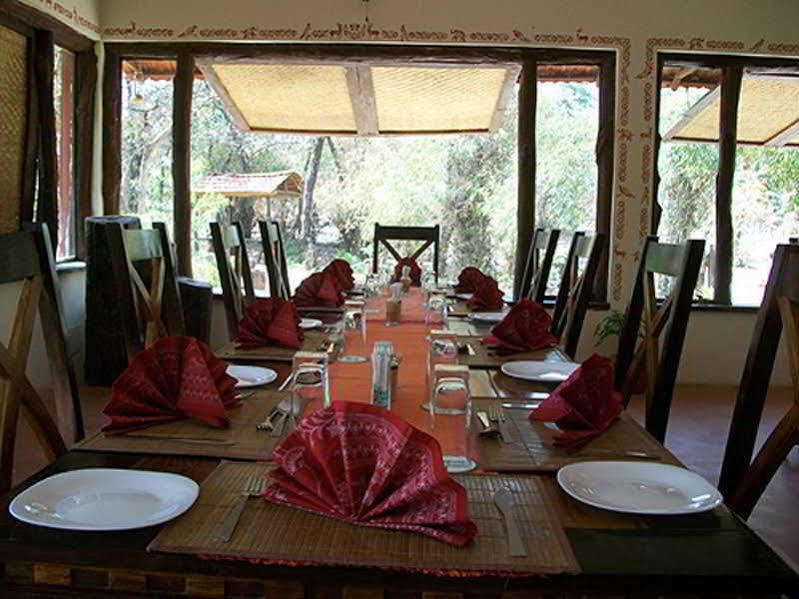 Bandhavgarh Jungle Lodge Tāla Esterno foto